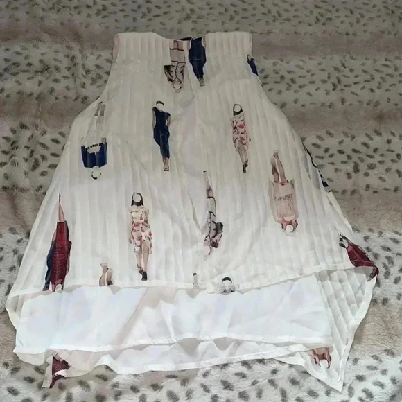 NWT Adore Blouse - Picture 2 of 4